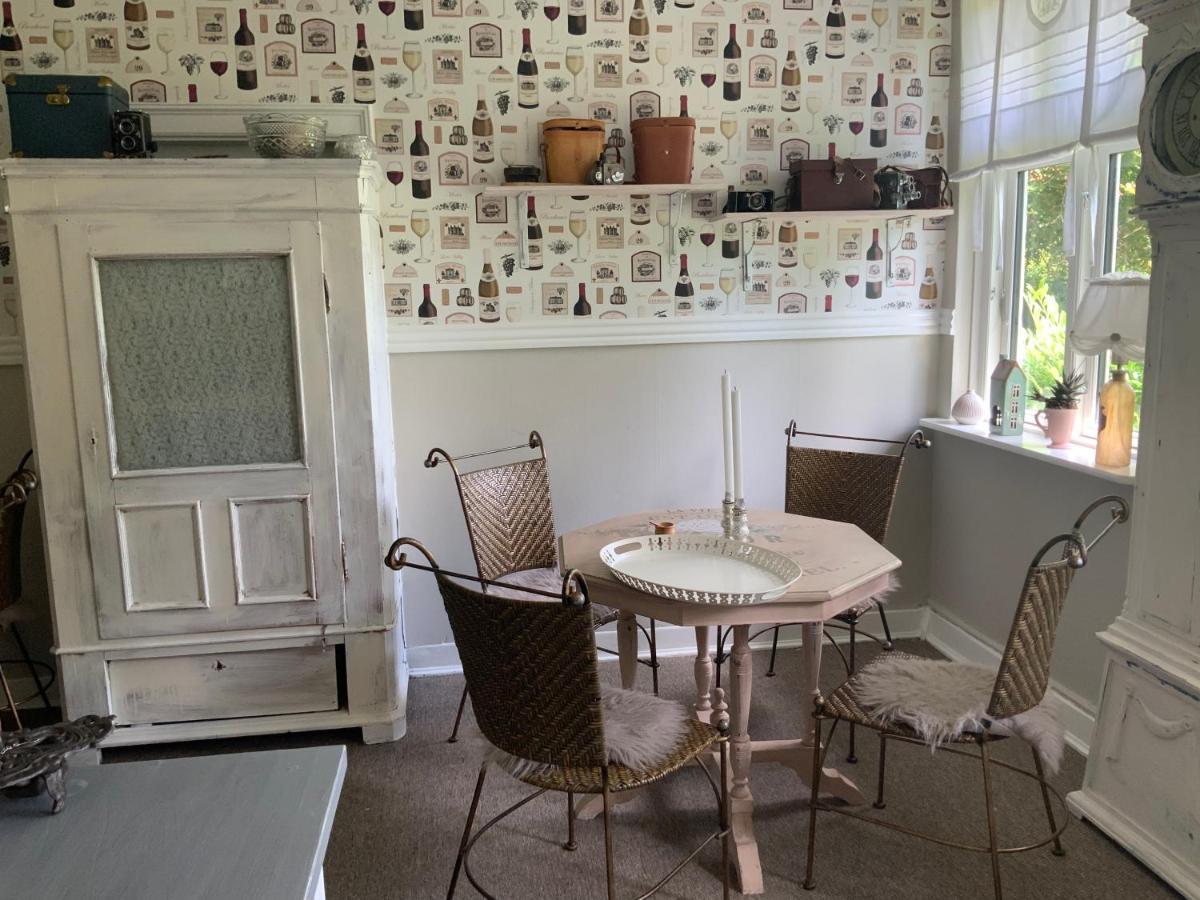 Den Gamle Apotekergaard Bed & Breakfast Hong Luaran gambar