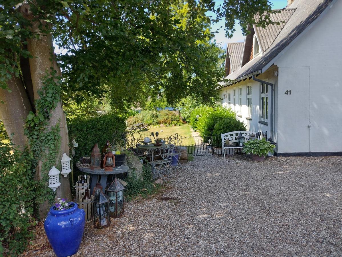Den Gamle Apotekergaard Bed & Breakfast Hong Luaran gambar